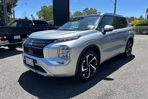2024 Mitsubishi Outlander Exceed Tourer ZM