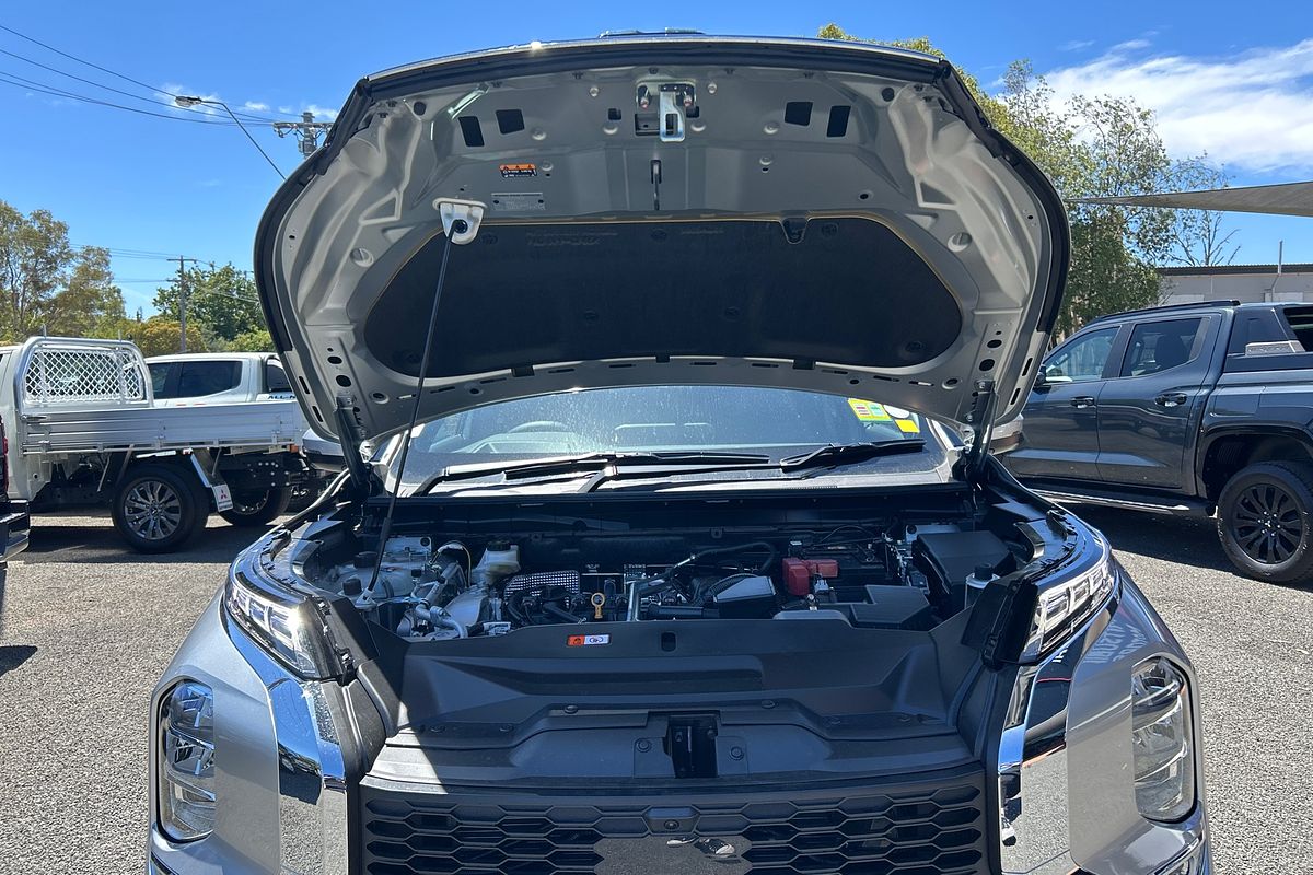 2024 Mitsubishi Outlander Exceed Tourer ZM