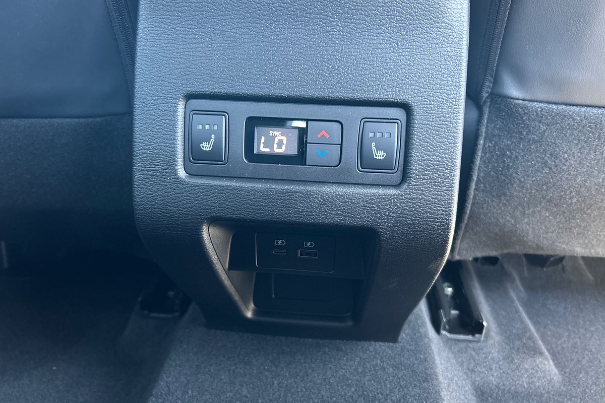 2024 Mitsubishi Outlander Exceed Tourer ZM