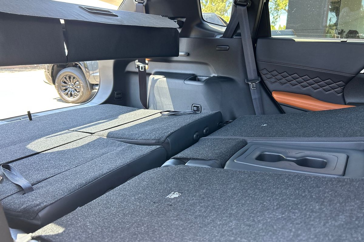 2024 Mitsubishi Outlander Exceed Tourer ZM