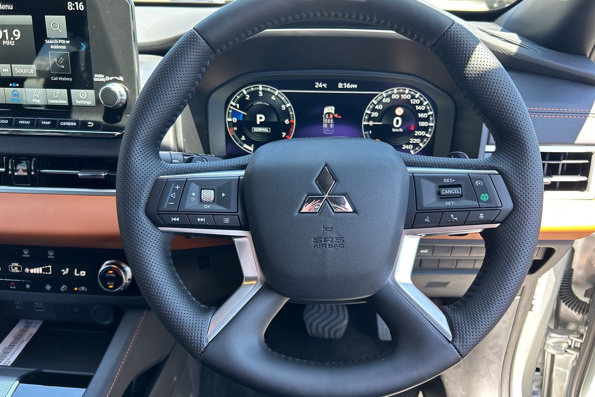 2024 Mitsubishi Outlander Exceed Tourer ZM