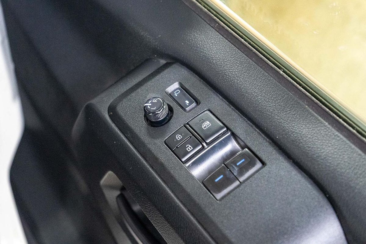 2021 Toyota Hiace GDH300R LWB
