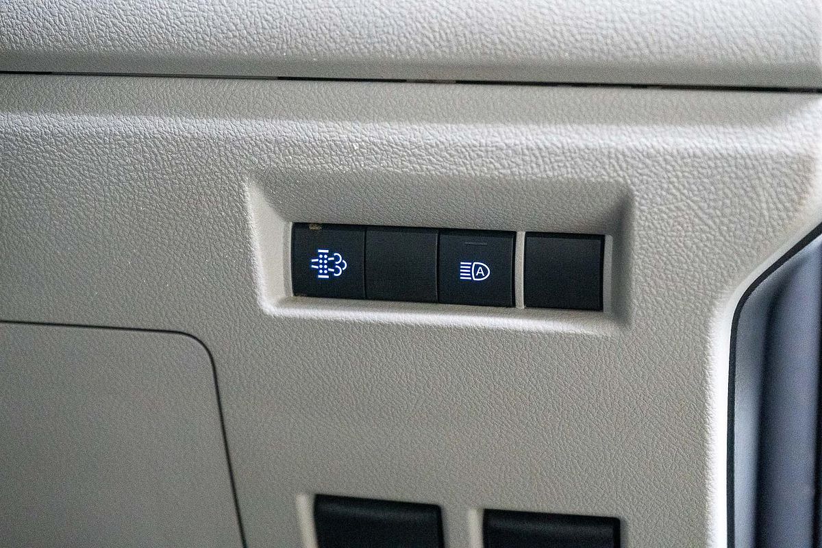 2021 Toyota Hiace GDH300R LWB