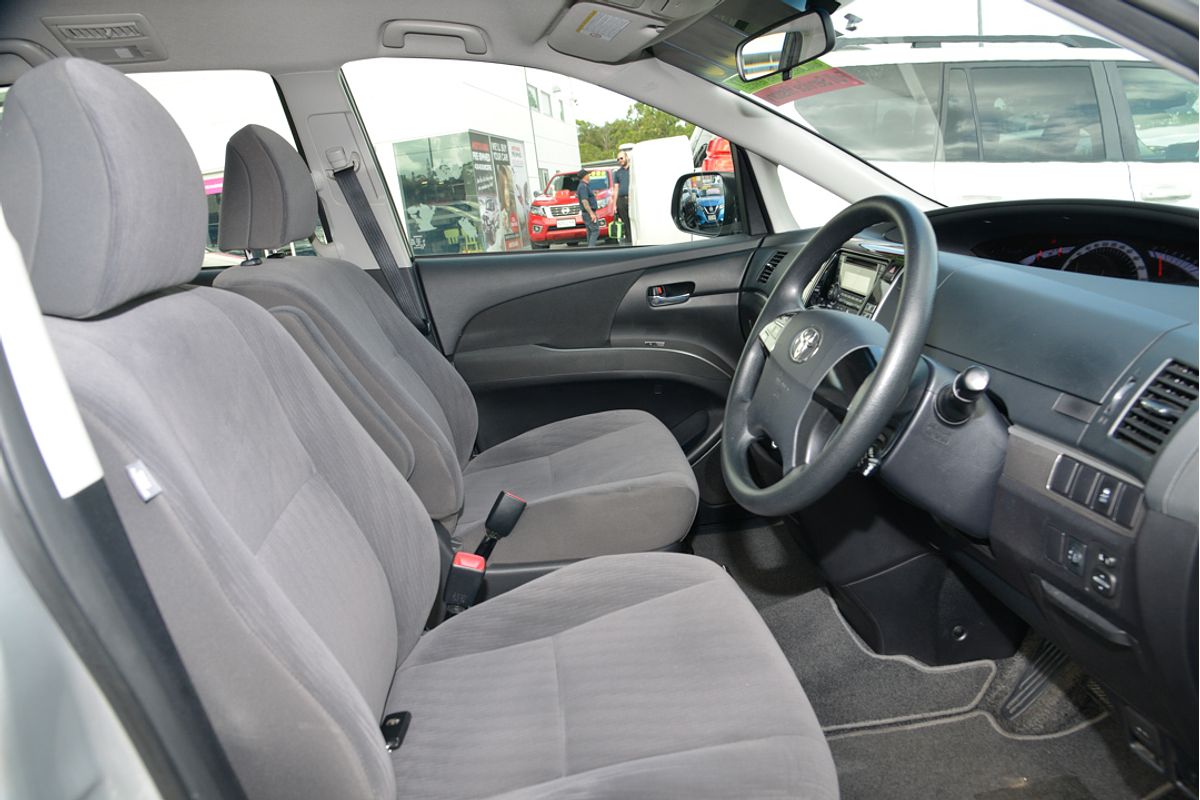 2014 Toyota Tarago GLi ACR50R