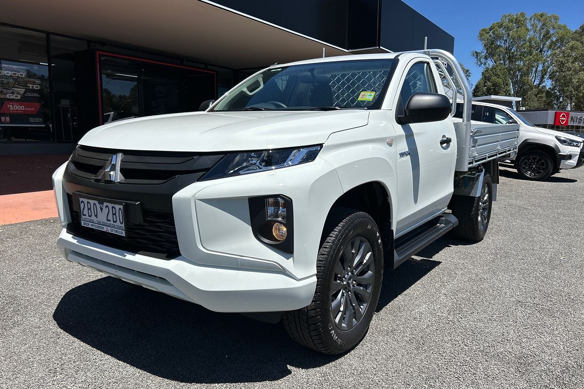 2023 Mitsubishi Triton GLX MR 4X4
