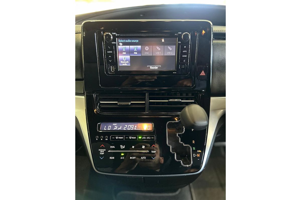 2019 Toyota Tarago GLX ACR50R