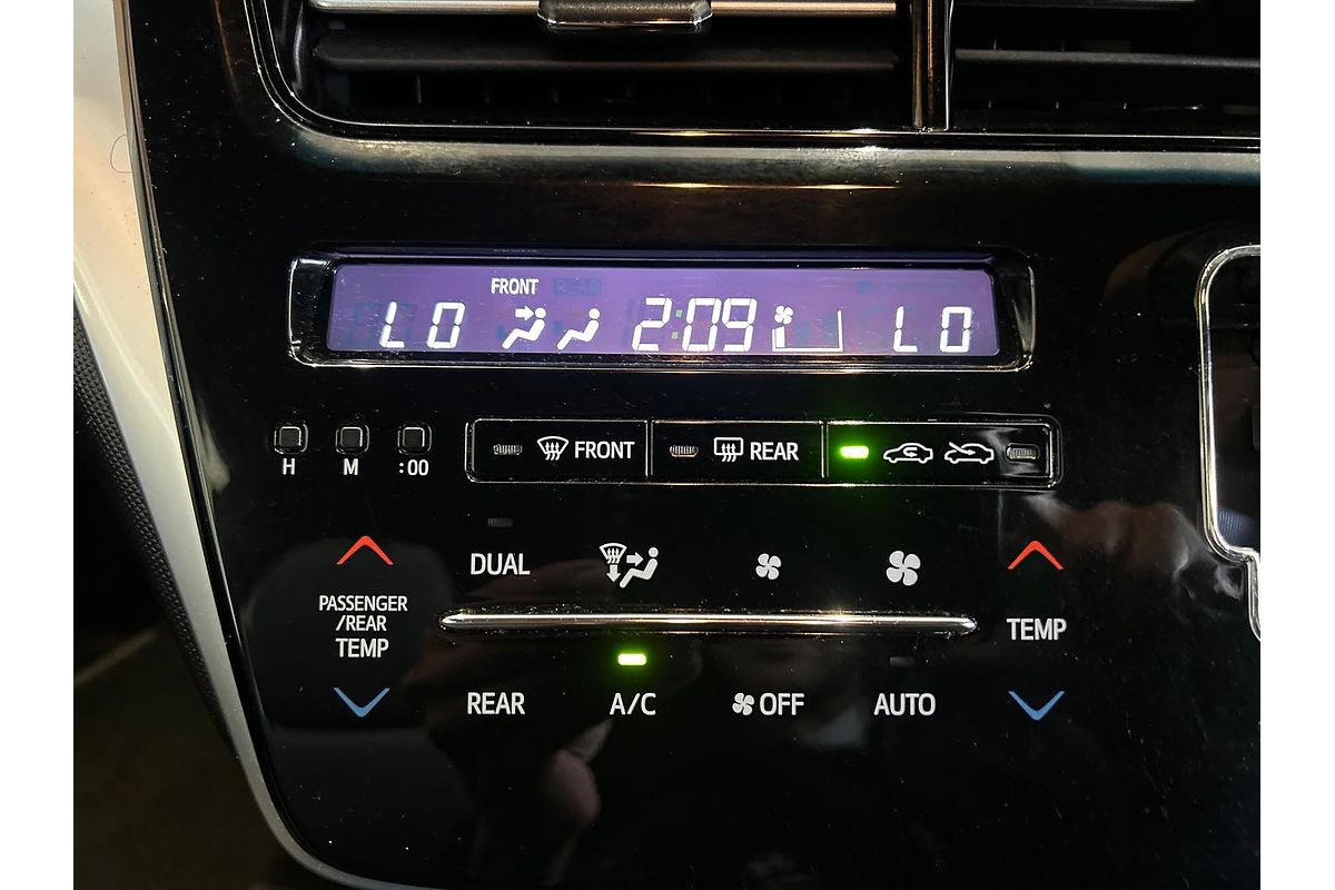 2019 Toyota Tarago GLX ACR50R