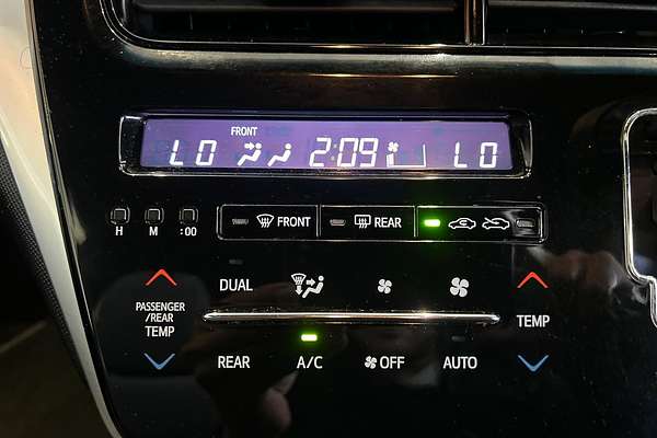 2019 Toyota Tarago GLX ACR50R