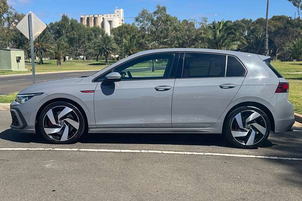 2021 Volkswagen Golf GTI 8