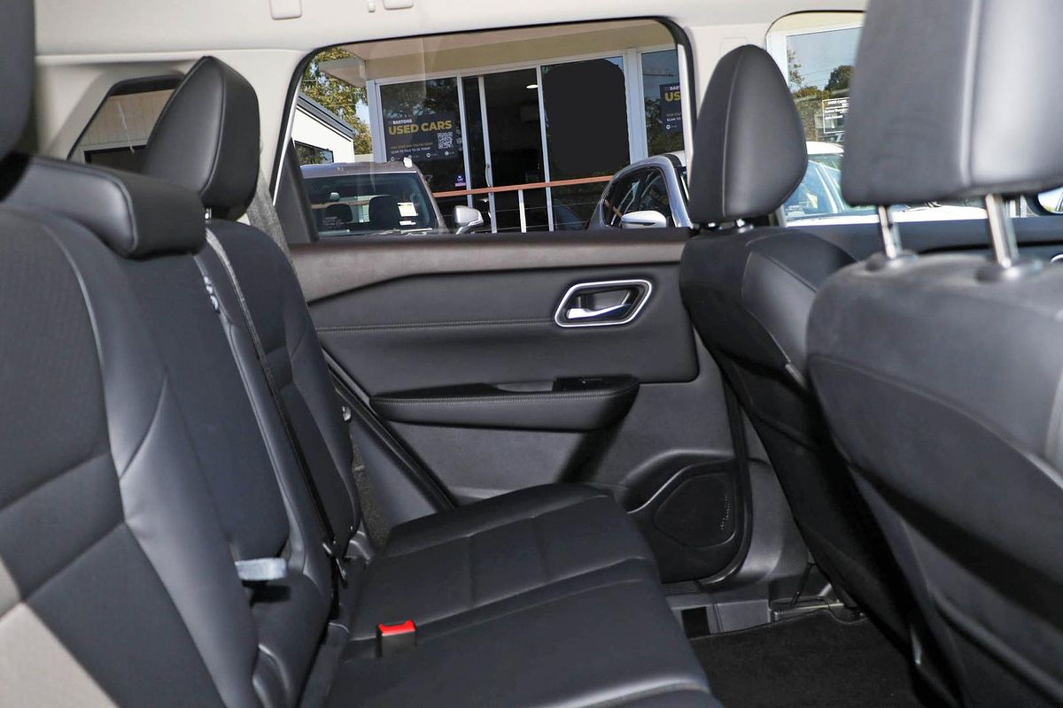 2024 Nissan X-TRAIL ST-L T33