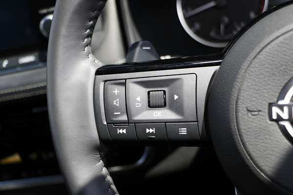 2024 Nissan X-TRAIL ST-L T33