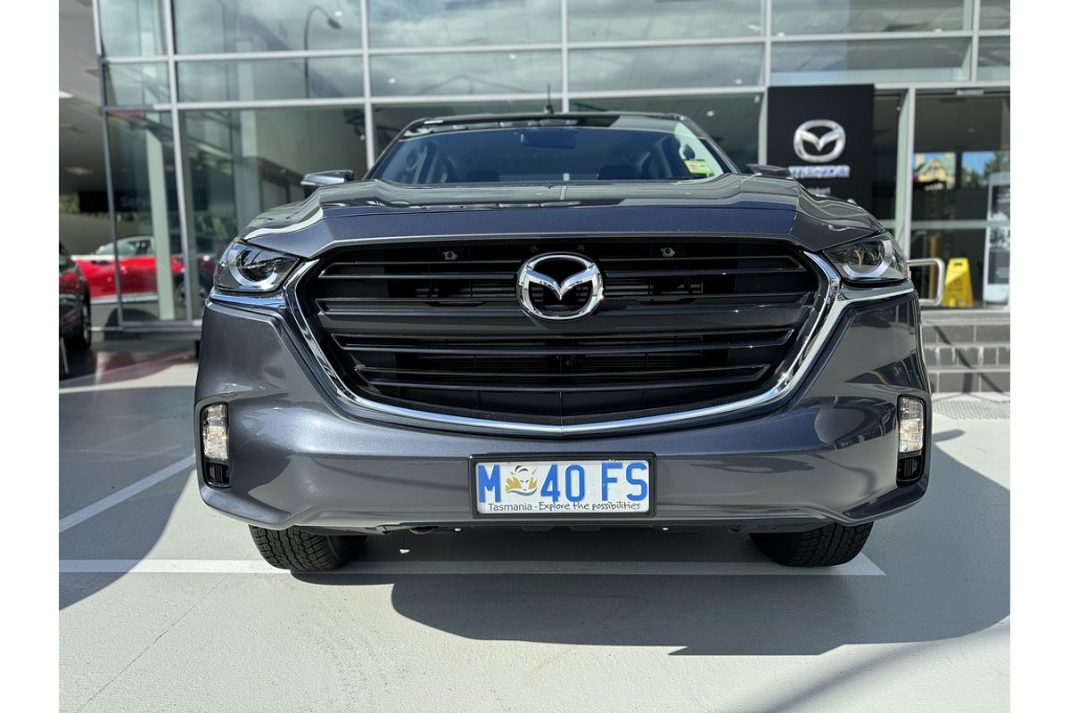 Mazda BT-50 F 6AUTO 3.0L DUAL CAB PICKUP XT 4X4