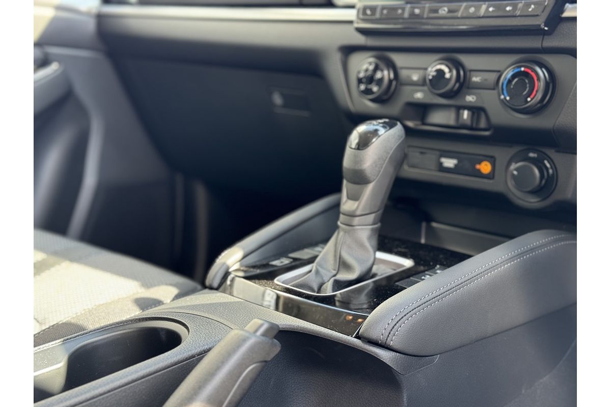 Mazda BT-50 F 6AUTO 3.0L DUAL CAB PICKUP XT 4X4