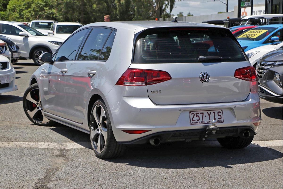 2015 Volkswagen Golf GTI 7