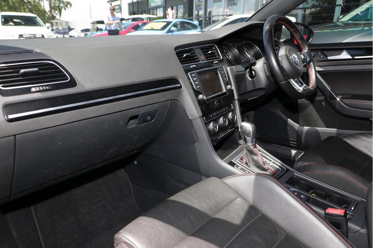 2015 Volkswagen Golf GTI 7