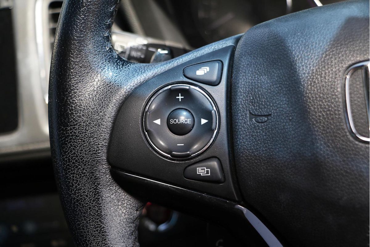 2017 Honda HR-V VTi-L