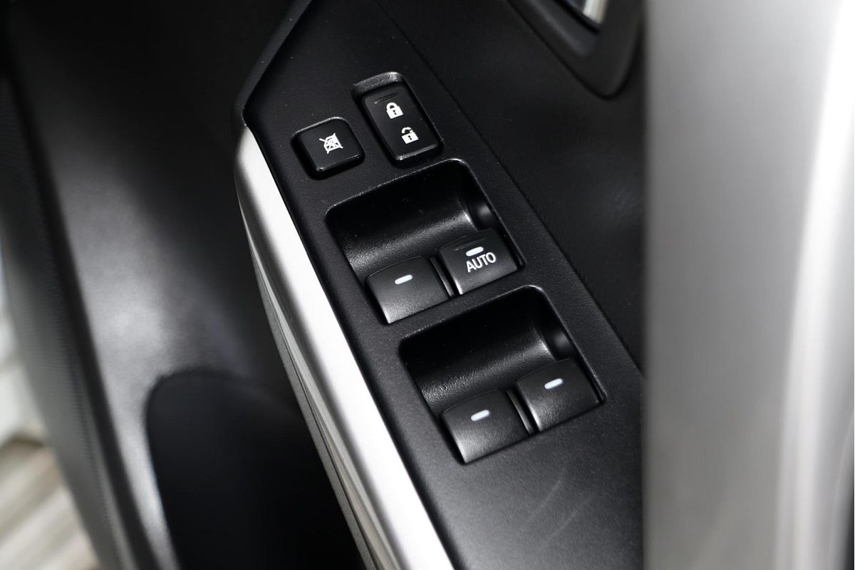 2017 Mitsubishi Pajero Sport GLS QE