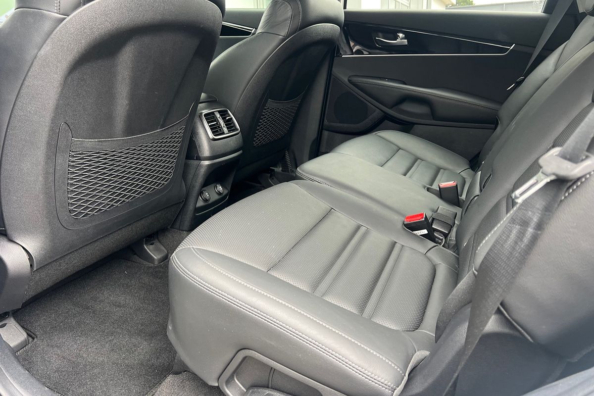 2019 Kia Sorento Sport UM