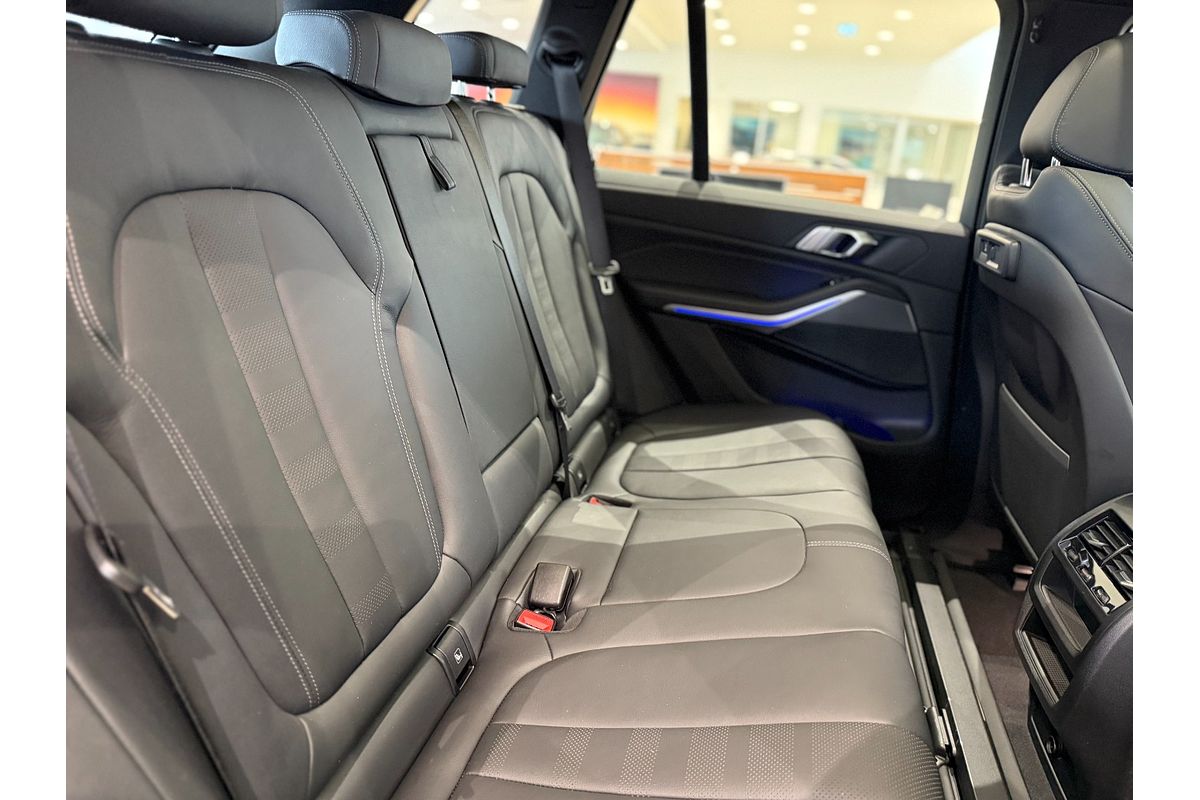 2022 BMW X5 xDrive30d M Sport G05