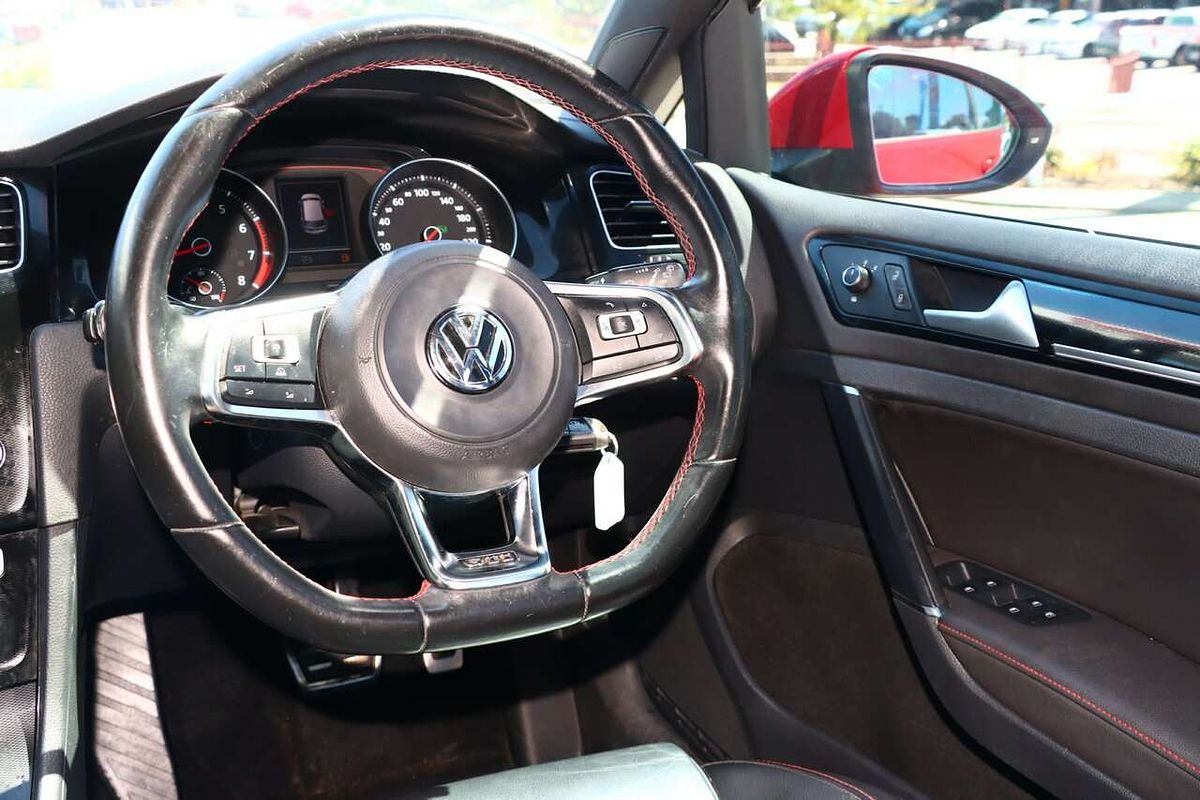 2014 Volkswagen Golf GTI 7