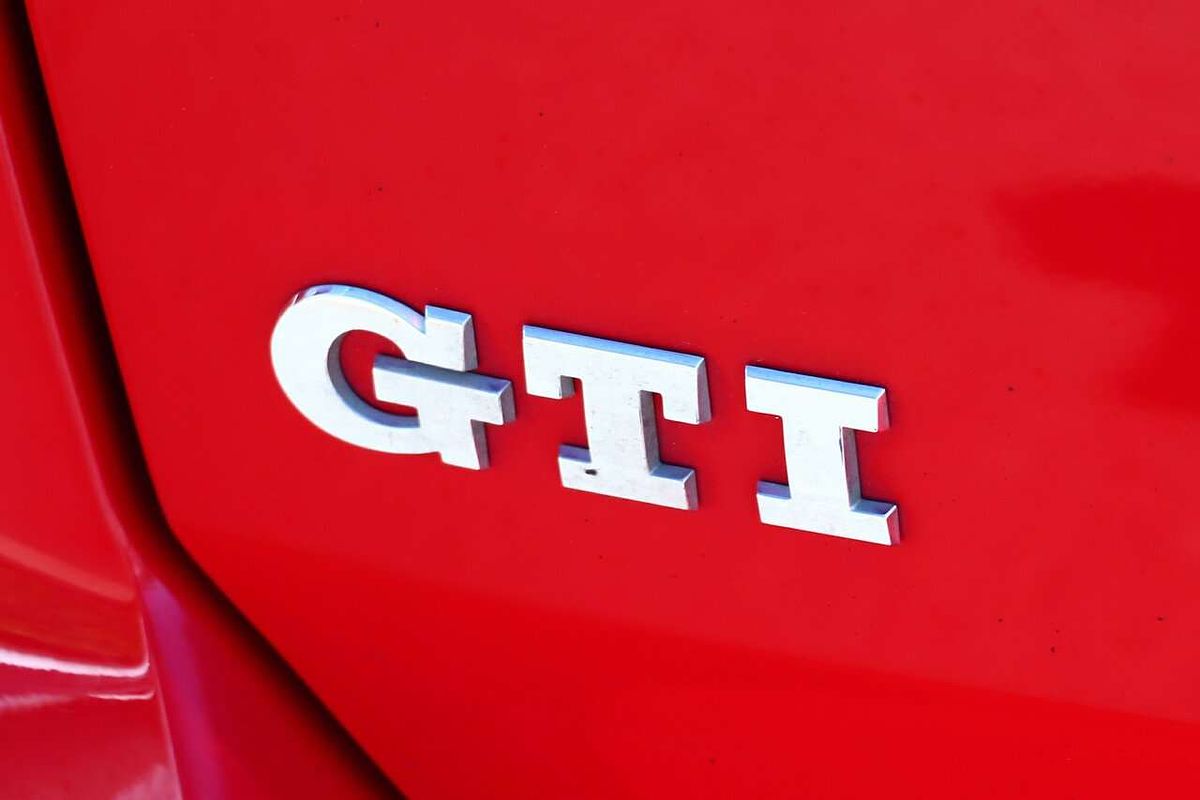 2014 Volkswagen Golf GTI 7