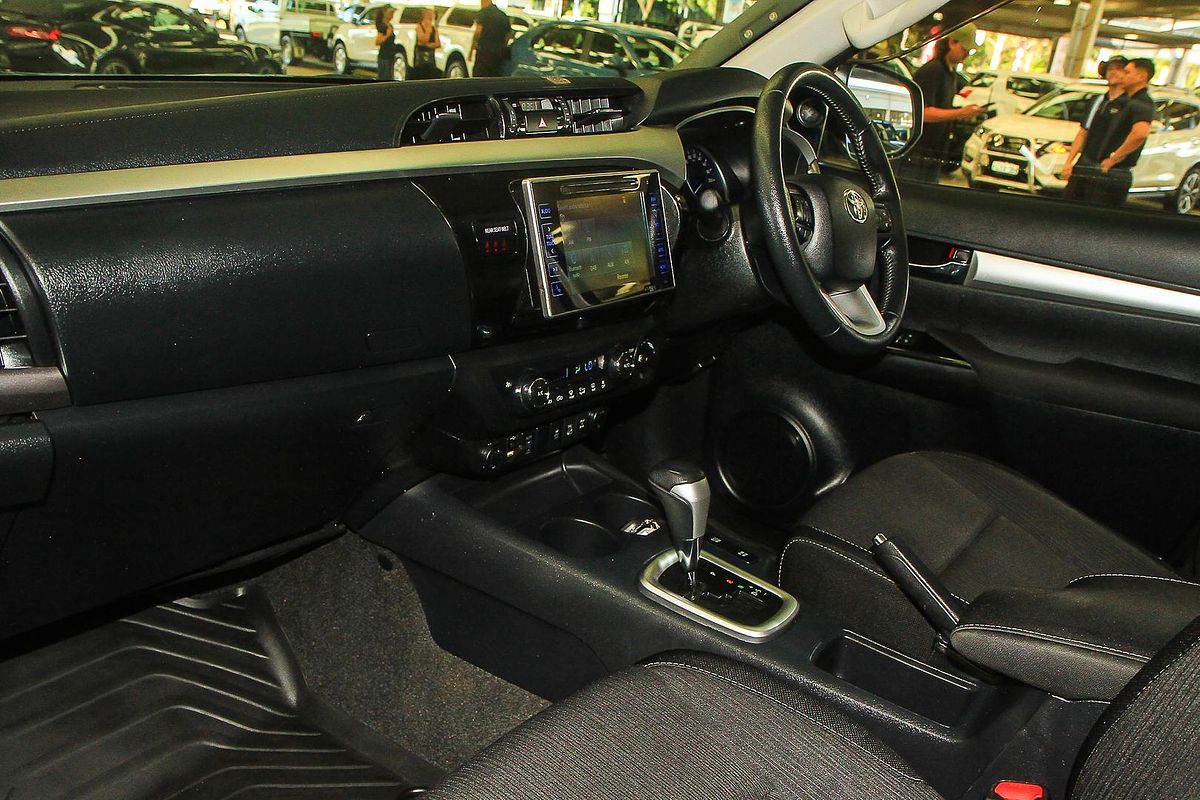 2016 Toyota Hilux SR5 GUN126R 4X4