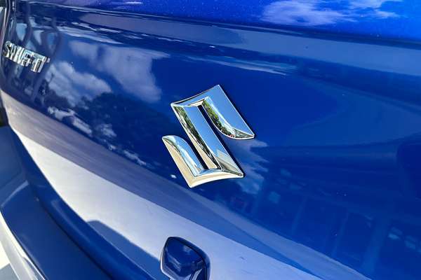 2024 Suzuki Swift Hybrid Plus UZ
