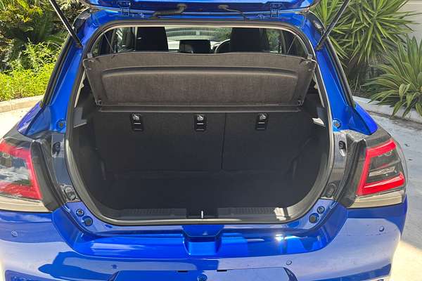 2024 Suzuki Swift Hybrid Plus UZ