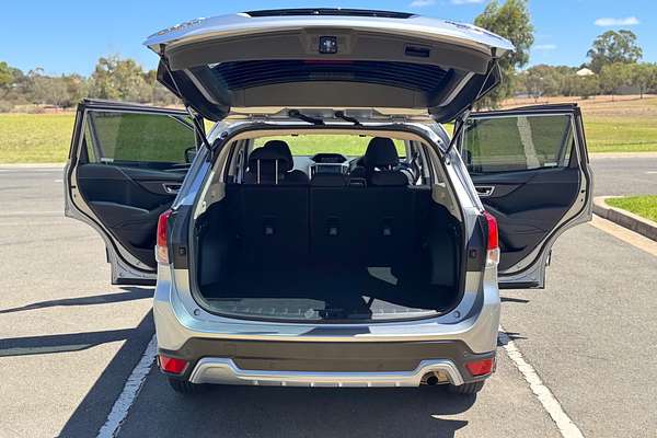 2023 Subaru Forester Hybrid L S5