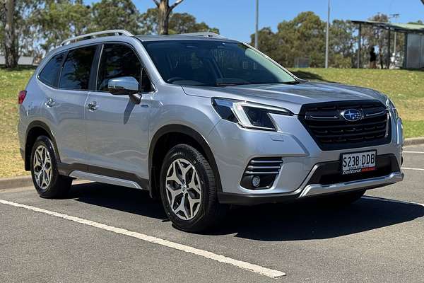 2023 Subaru Forester Hybrid L S5