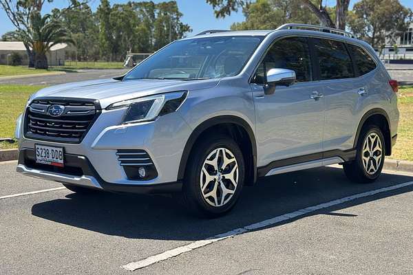 2023 Subaru Forester Hybrid L S5