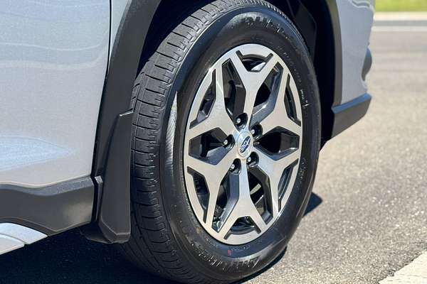 2023 Subaru Forester Hybrid L S5