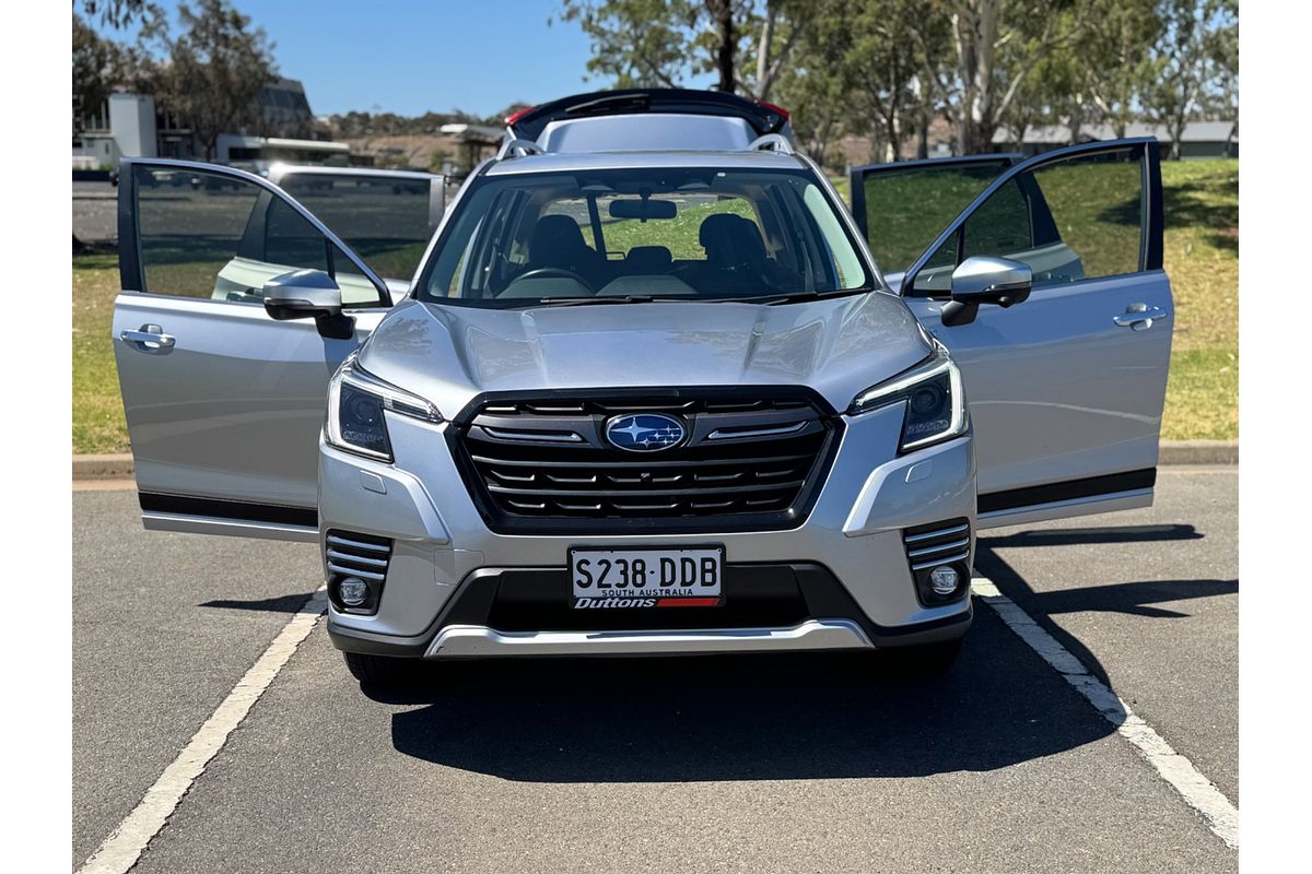 2023 Subaru Forester Hybrid L S5