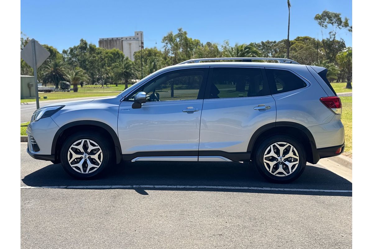 2023 Subaru Forester Hybrid L S5