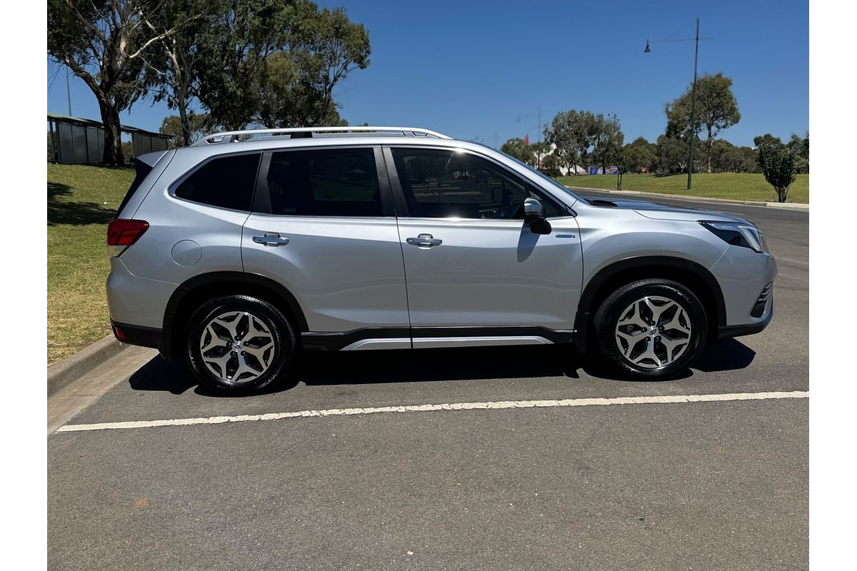 2023 Subaru Forester Hybrid L S5