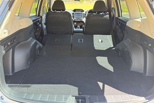2023 Subaru Forester Hybrid L S5