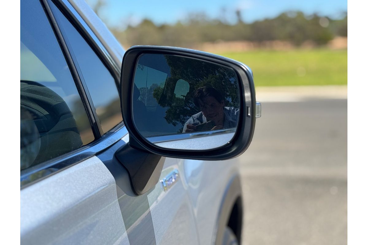 2023 Subaru Forester Hybrid L S5