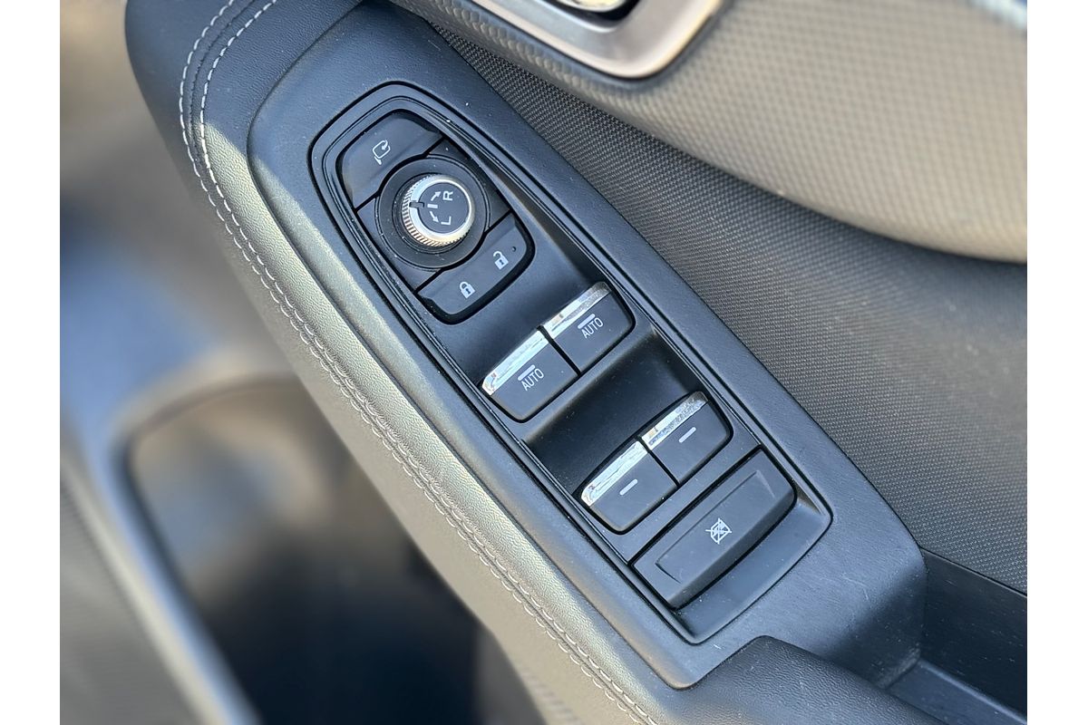 2023 Subaru Forester Hybrid L S5
