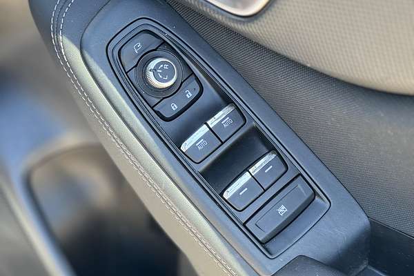 2023 Subaru Forester Hybrid L S5