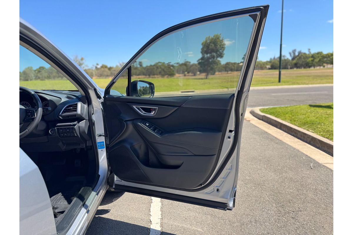 2023 Subaru Forester Hybrid L S5