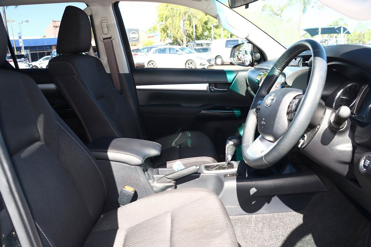 2022 Toyota Hilux SR5 GUN126R 4X4