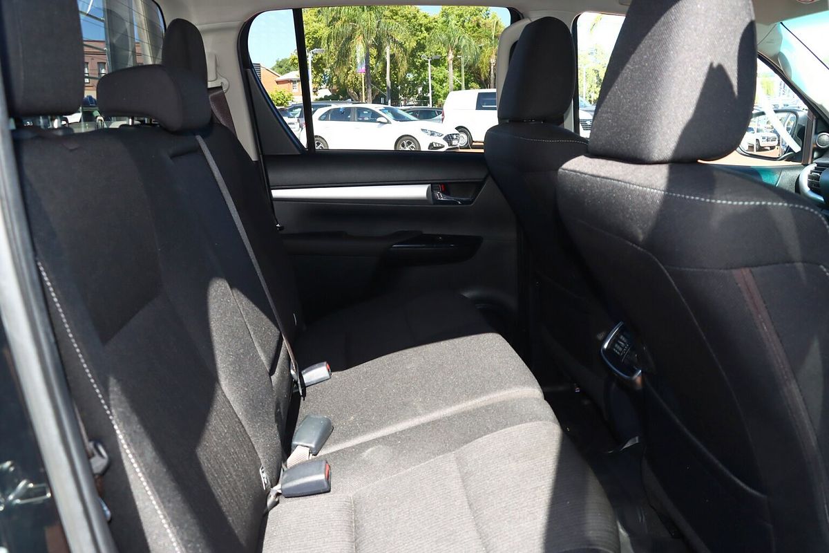 2022 Toyota Hilux SR5 GUN126R 4X4