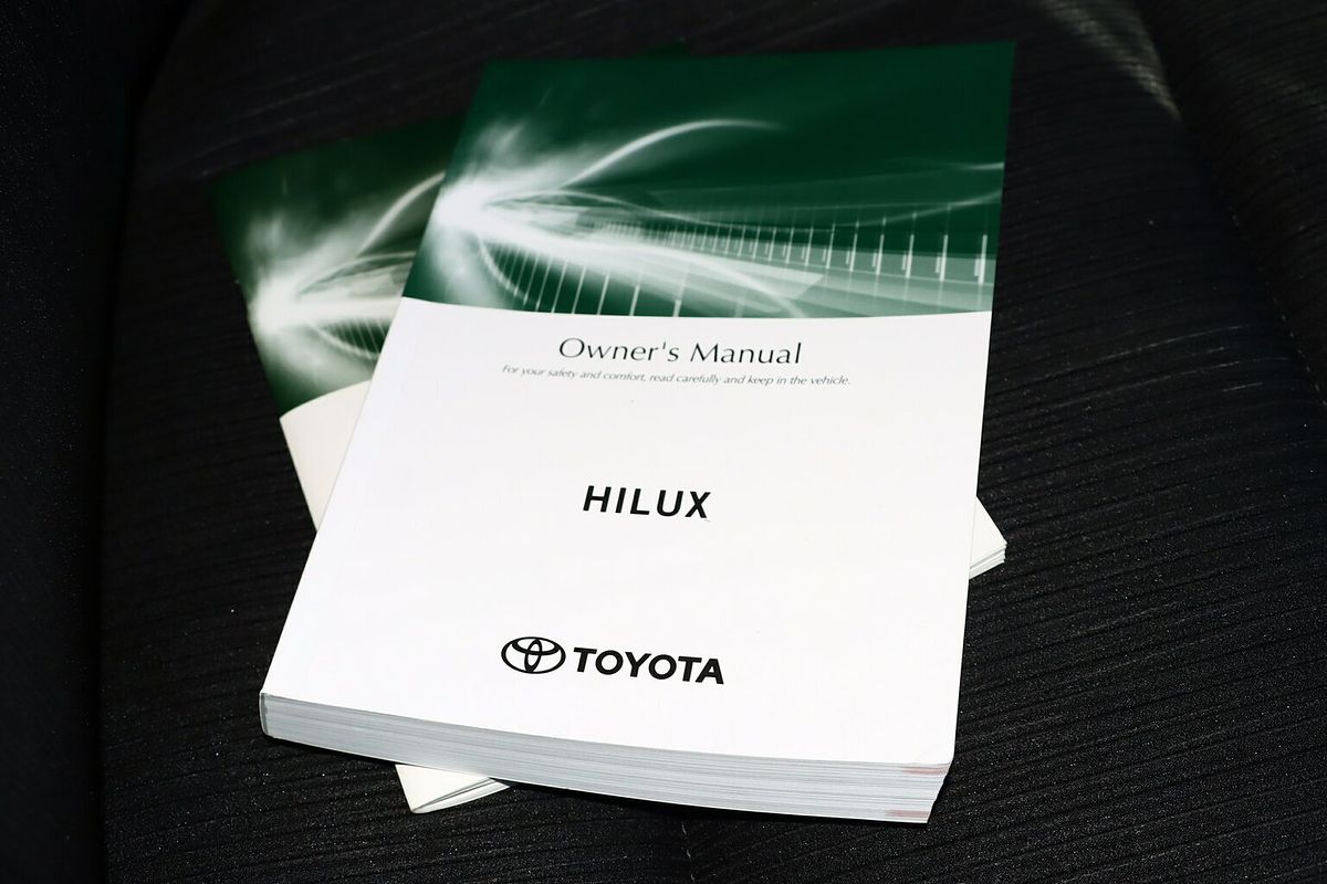 2022 Toyota Hilux SR5 GUN126R 4X4