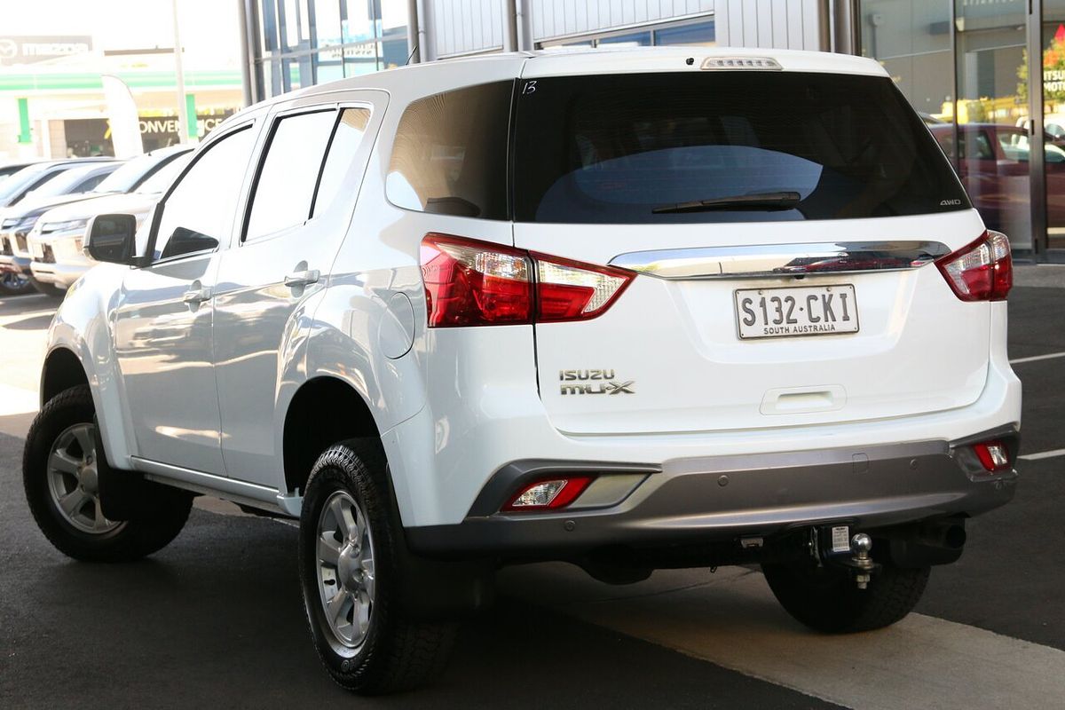 2021 Isuzu MU-X LS-M
