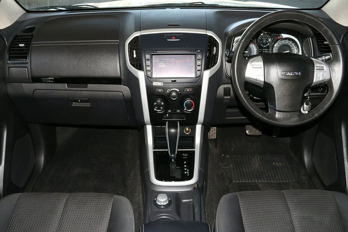 2021 Isuzu MU-X LS-M