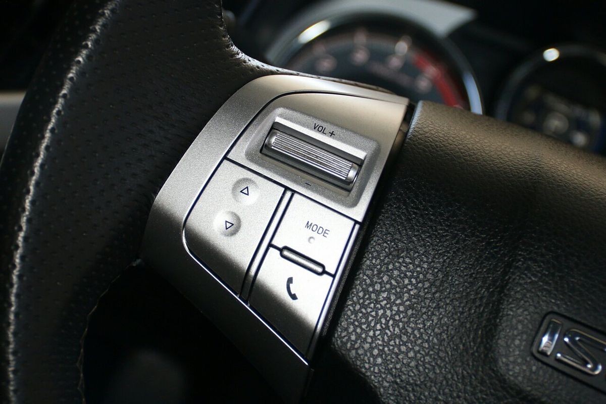 2021 Isuzu MU-X LS-M