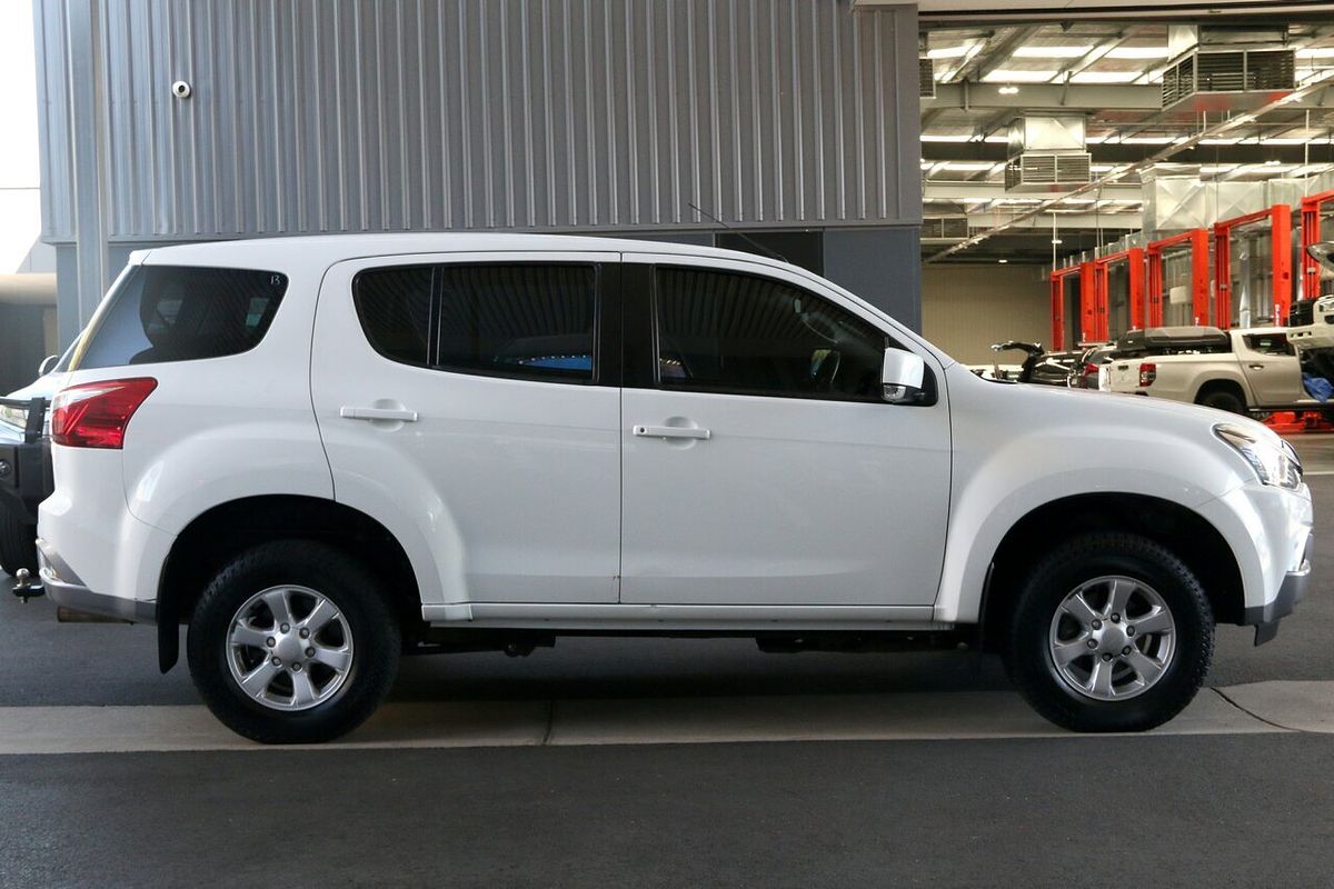 2021 Isuzu MU-X LS-M