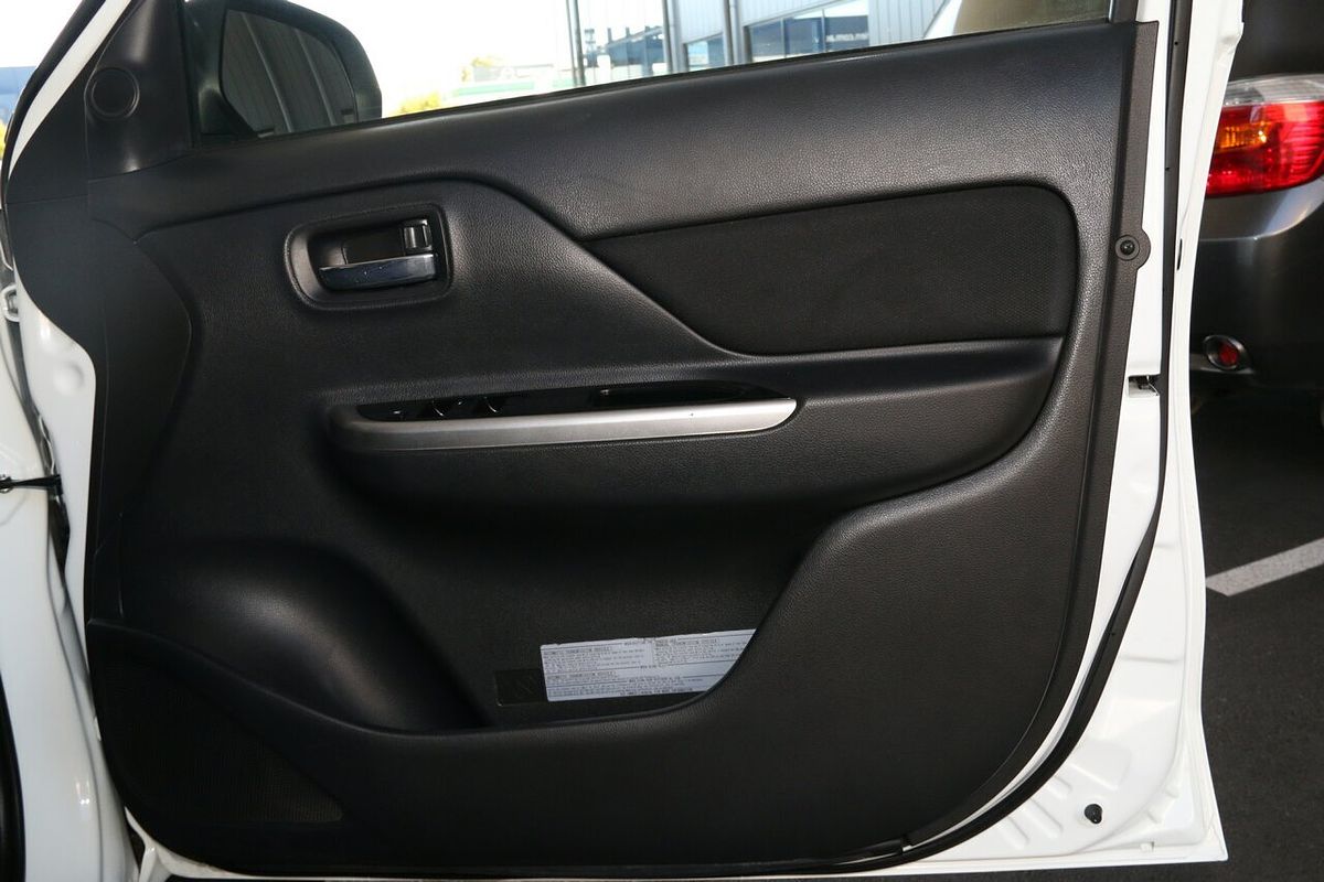 2021 Mitsubishi Triton GLS MR 4X4
