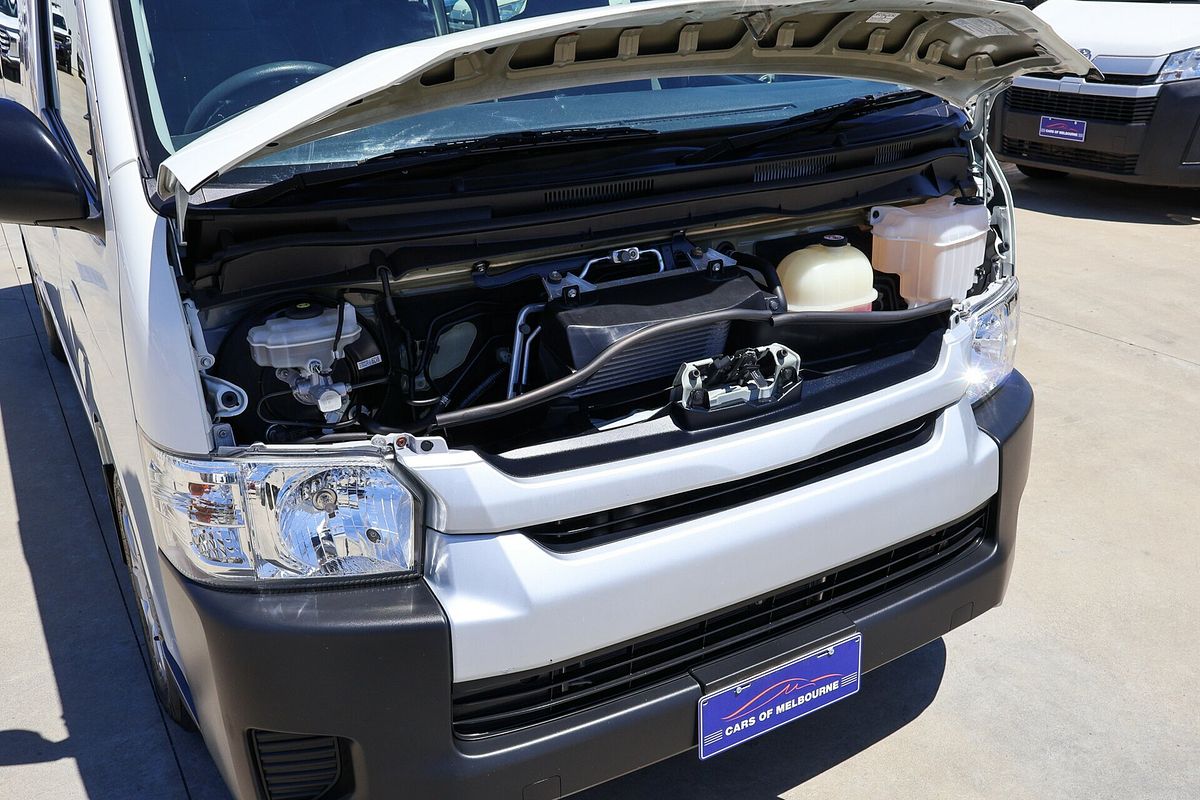 2018 Toyota Hiace Commuter KDH223R
