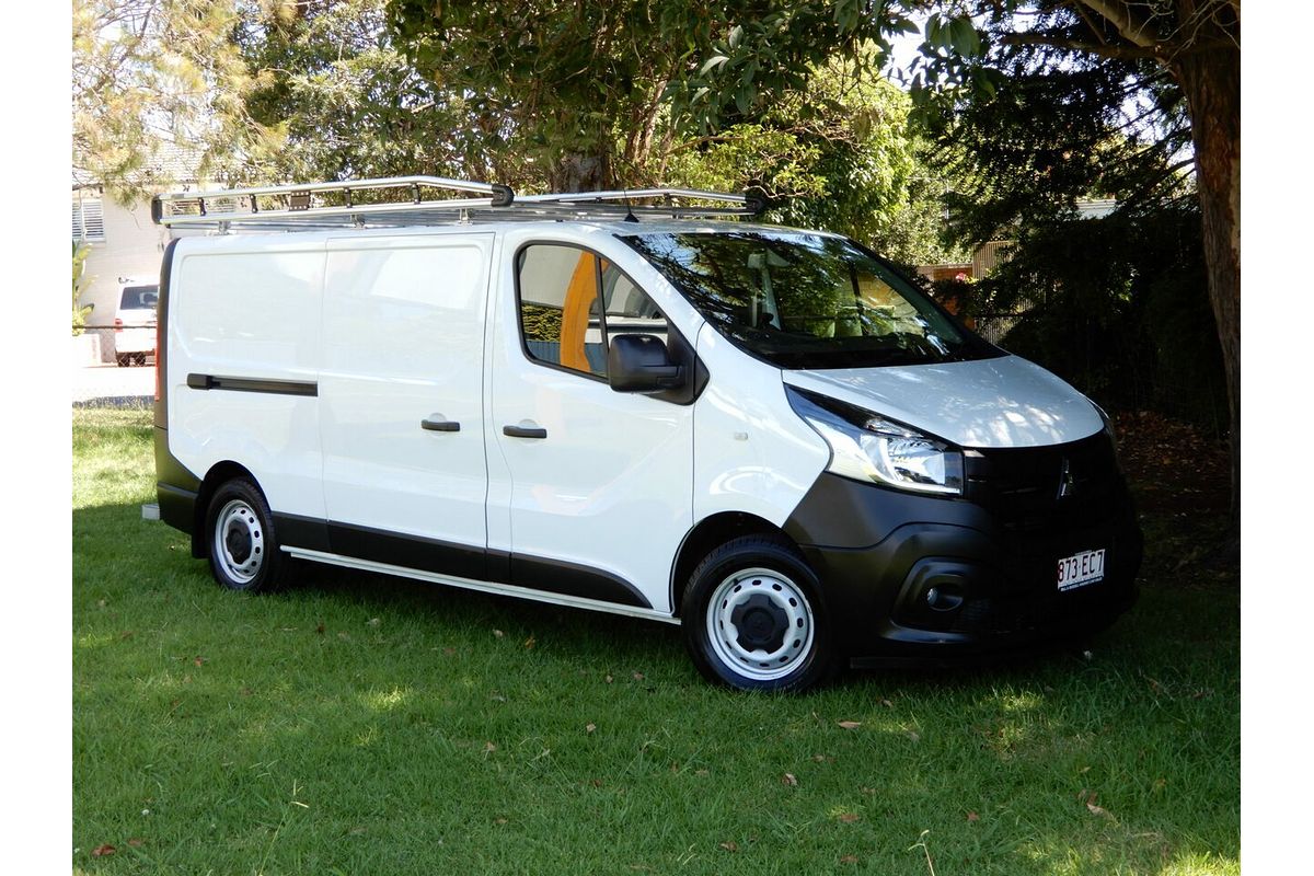2020 Mitsubishi Express GLX SN LWB
